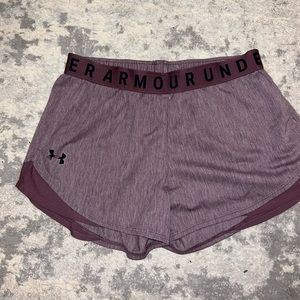 UNDER ARMOUR SHORTS